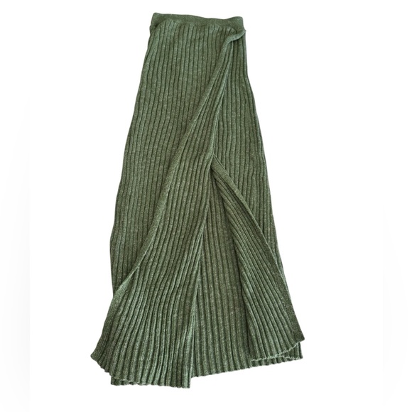 Free People Better Days Knit Midi Skirt Green Sweater Wrap Style Size Small - Picture 2 of 10